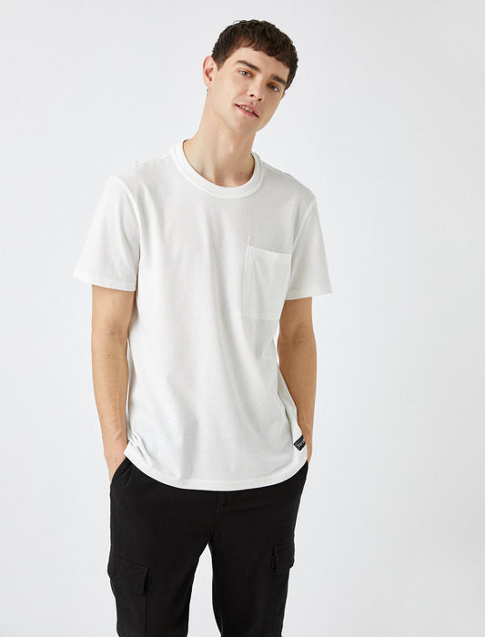 Koton Basic Crew Neck Men's T-Shirt with Pocket