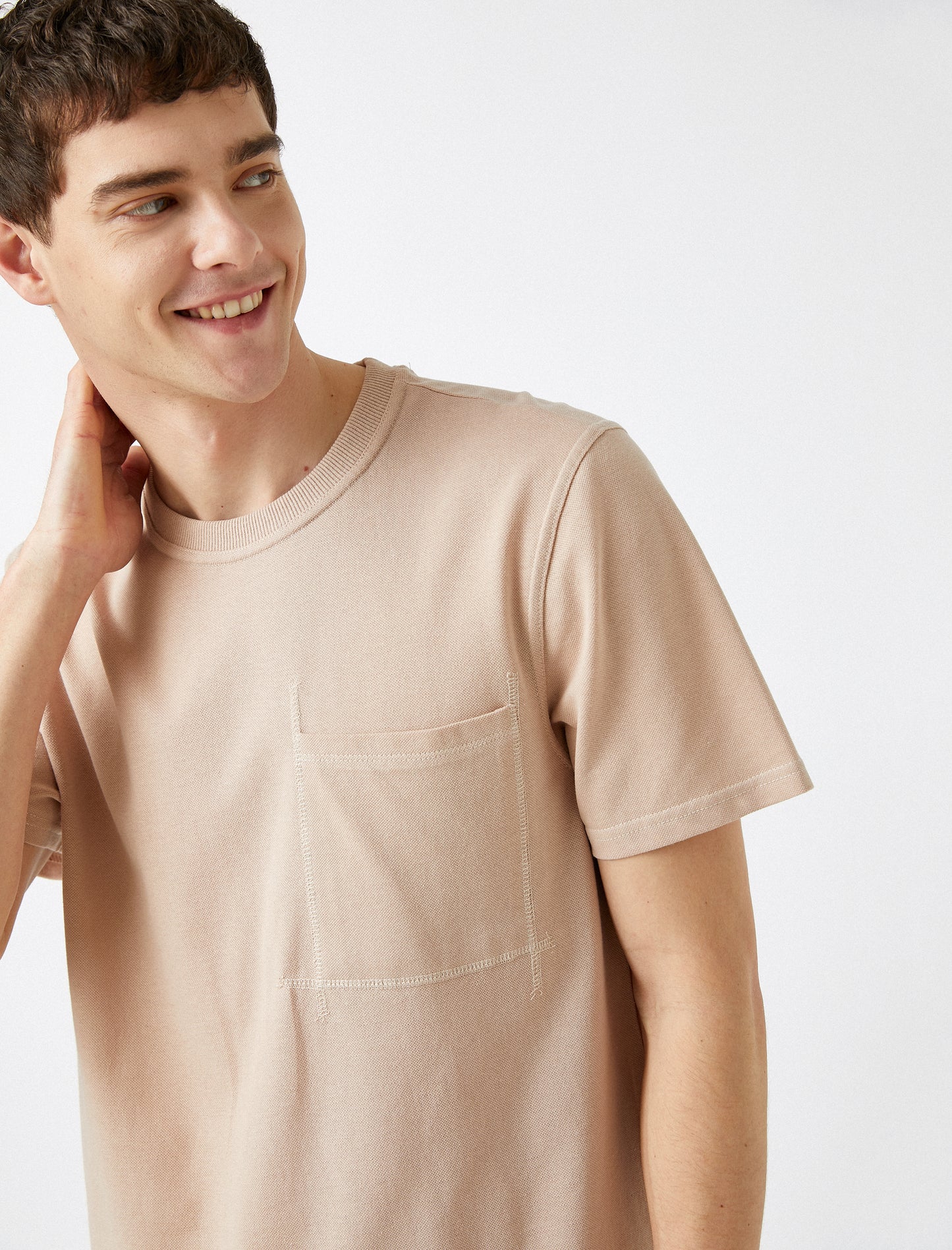 Koton Basic Crew Neck Men's T-Shirt with Pocket - Beige